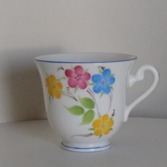 Rosina Tea Cup and Saucer Bone China Made in England - Picture 5 of 12